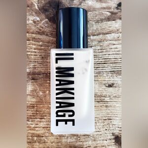 Up Makiage Woke Up Like This Foundation #20 NWOB